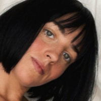 stevilou Naken