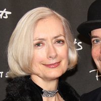 Susan Lyons Naken