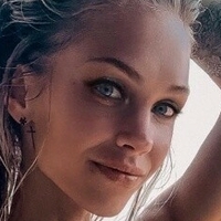 Svagtillstark Naken