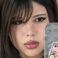 Syanne Naken