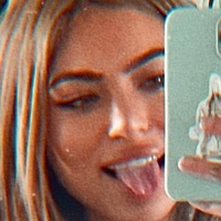 Talia Skye Naken