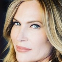 Tammy Tavares Naken