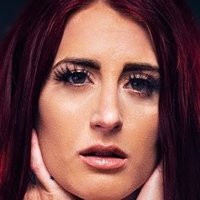 Tana Lea Naken