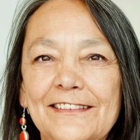 Tantoo Cardinal Naken