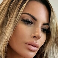 Tasha Reid Naken