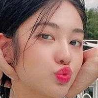 Tashay0ung Naken