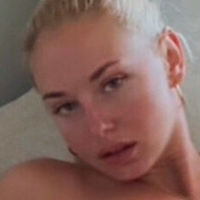 Taylor Gallo Naken