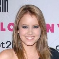 Taylor Spreitler Naken