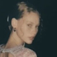 Tess Carter Naken