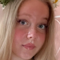 Thenatalija Naken