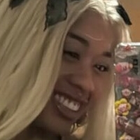 TiaCorine Naken
