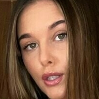 Tiffany Diaz Naken