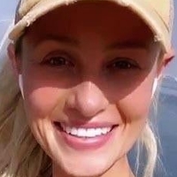 Tomi Lahren Naken
