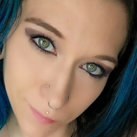 Toxic Raine Naken