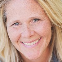 Tracey Winn Naken
