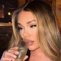 Ts lauren cox Naken