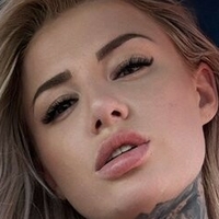 Vanessa Libert Naken