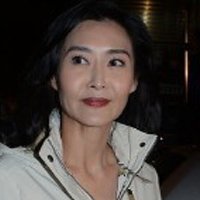 Veronica Yip Naken