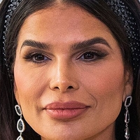 Victoria Barbara Naken