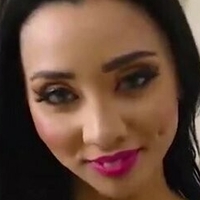 Victoria Beatriz Naken