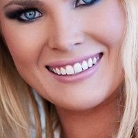 Viteliya Vita Naken