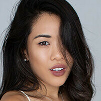 Vivienne Law Naken