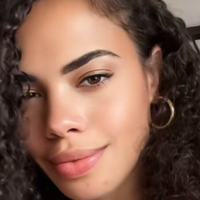 Walessa Munoz Naken