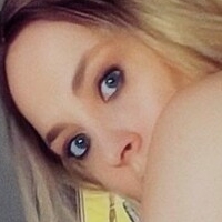 wetlittleblonde Naken