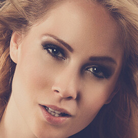 Whitney Cole Naken