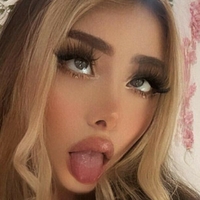 yasminnnie Naken