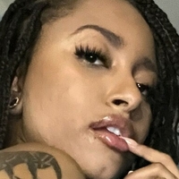Yazmin Royal Naken