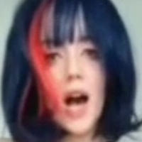 youraldora Naken