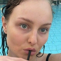 yourene Naken