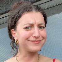 Yvette Segan Naken