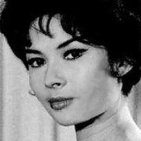 Yvonne Dany Naken