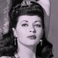 Yvonne De Carlo Naken