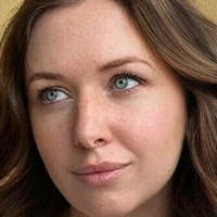 Zoe Bishop Naken