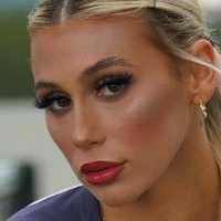 Zoe Consagra Naken
